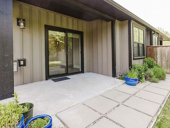 3rd image of 757 Gerussi Ln