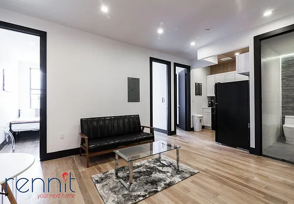 Rented by Rennit Inc. | media 32