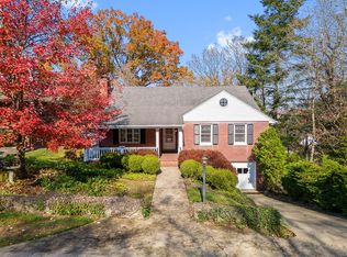 124 Midvale Dr, Huntington, WV 25705