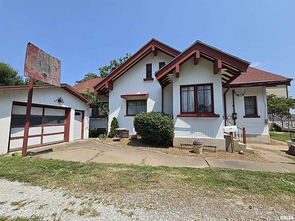 2nd image of 210 Fort Edwards Dr