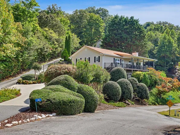 30 Chancey Ridge Rd, Hiawassee, GA 30546