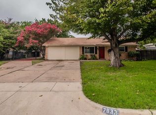 7833 Maplewood Ave, North Richland Hills, TX 76180