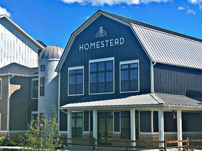Homestead Luxury Apartments — Photo 55