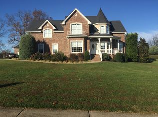 125 Plantation Dr, Pleasant View, TN 37146