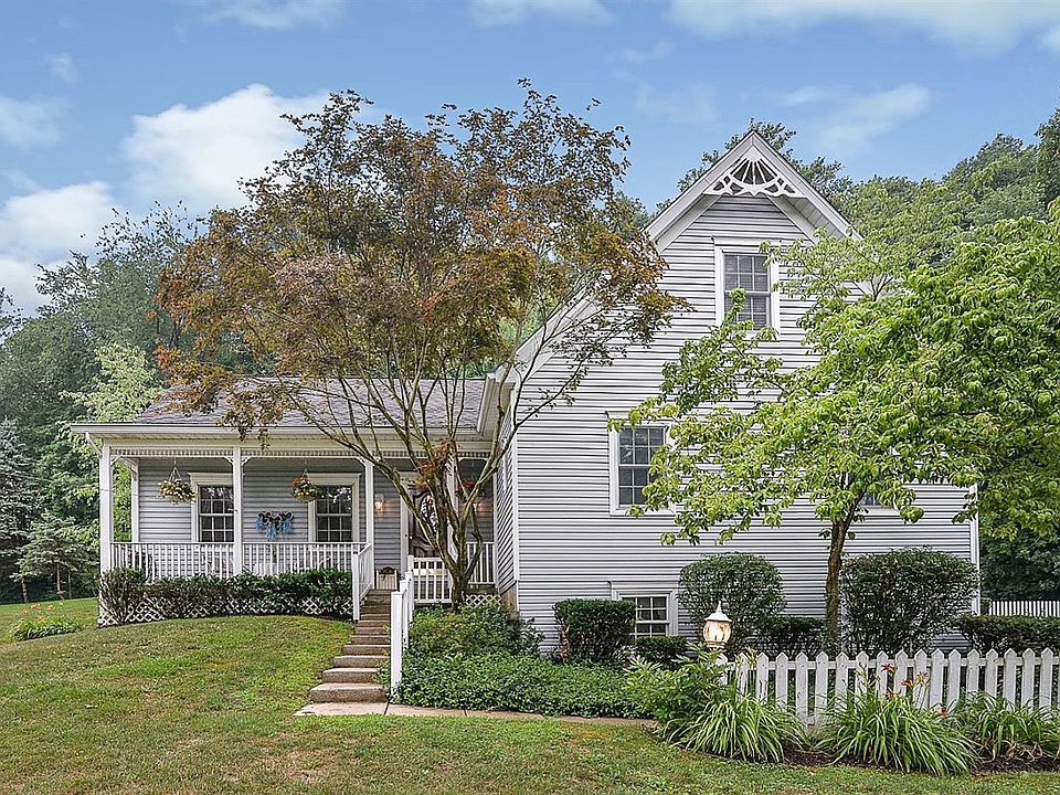 1st image of 337 Tamarack Dr