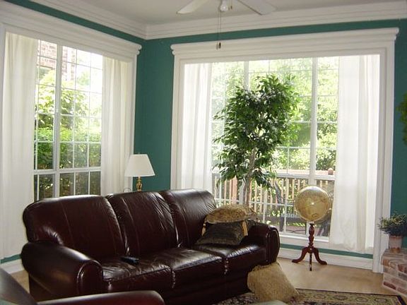 Living Room Veiw 2