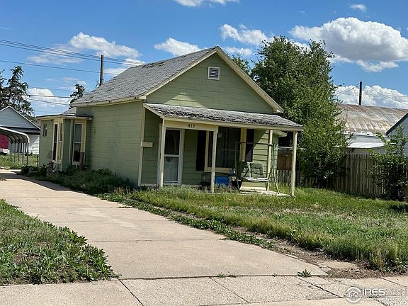 3rd image of 413 W 3rd St