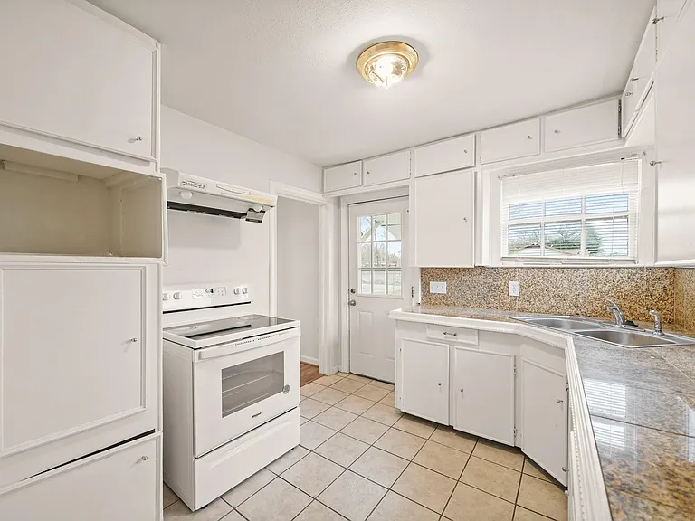 7502 Ley Rd — Photo 23