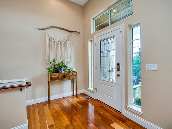4th image of 3445 Idlewood Drive
