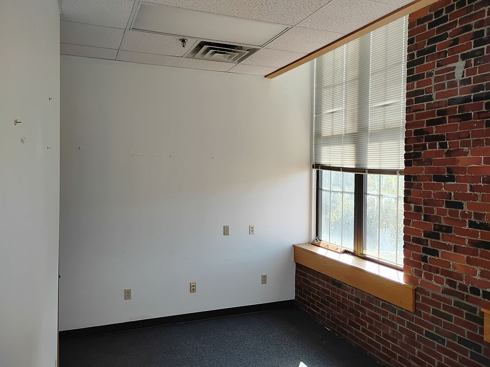 Building Photo 3