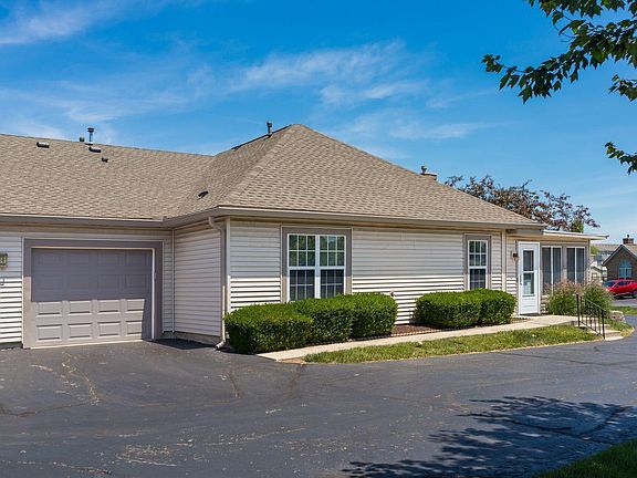 5th image of 7 Broad Pointe Pl #7
