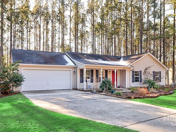 2nd image of 475 Shadowbrook Circle