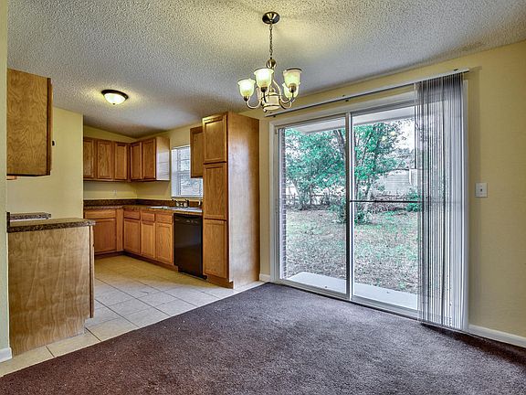5th image of 4913 Locksley Ave