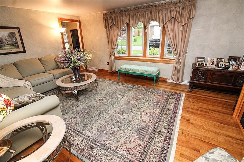 422 Sandy Dr, Glenshaw, PA 15116 Zillow