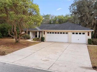 71 Greentree St, Homosassa, FL 34446