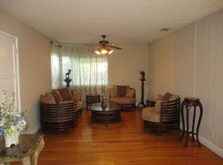 14950 Marlin Pl, Van Nuys, CA 91405