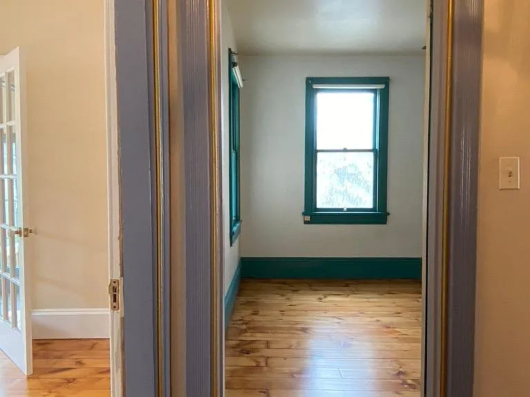 133 S 5th St — Photo 21