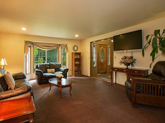 5th image of 7989 Cabrini Dr SE