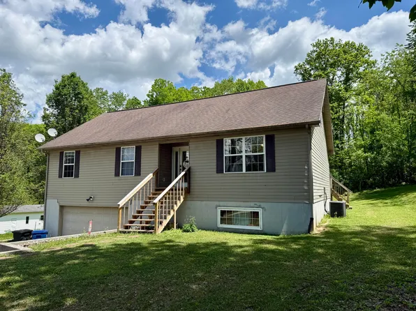 1099 S Highway 1651, Stearns, KY 42647