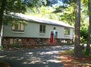 36 Lakewood Dr, Mashpee, MA 02649