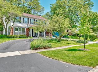 5607 Cumnor Rd, Downers Grove, IL 60516