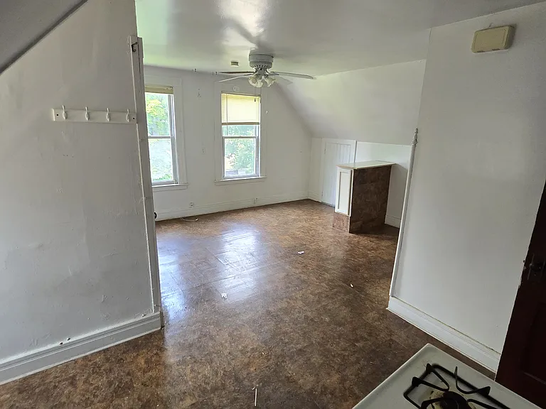 624 Dixwell Ave #3B — Photo 8