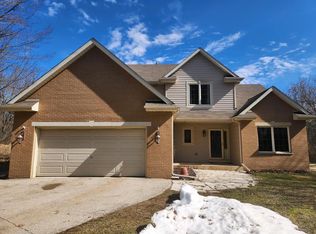 N9240 Deer Path Rd, East Troy, WI 53120