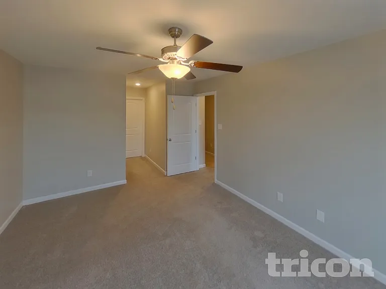 3706 Burdette Way — Photo 7