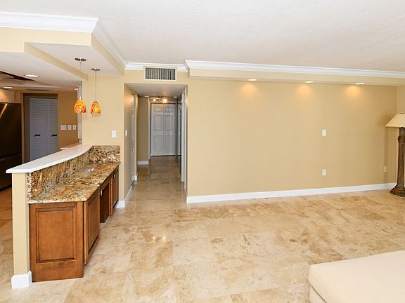 3rd image of 707 S Gulfstream Ave Unit 601