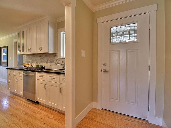 5th image of 2604 Malaga Dr