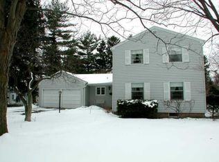 1 Babcock Dr, Rochester, NY 14610