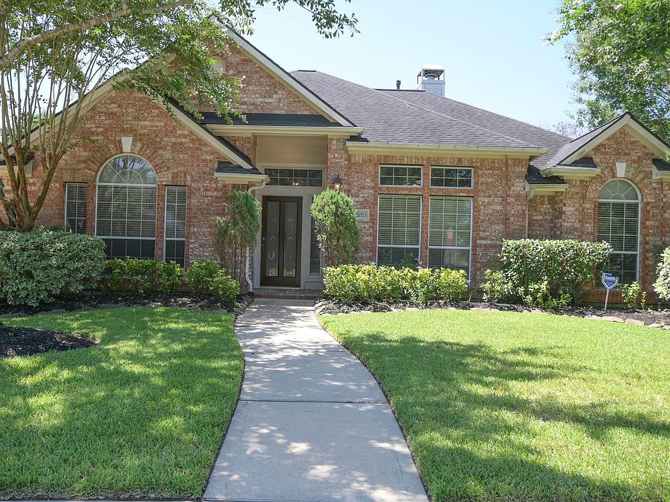 1st image of 22023 Beachgrove Ln