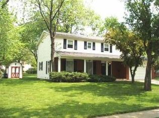 7129 Seminole Dr, Darien, IL 60561