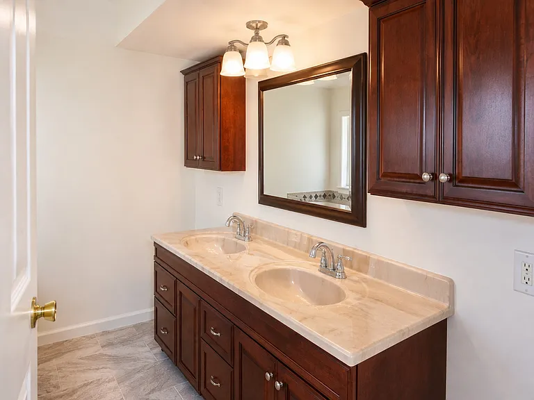 Wakefield Cir — Photo 6