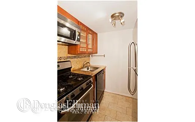 Sold by Douglas Elliman | media 4