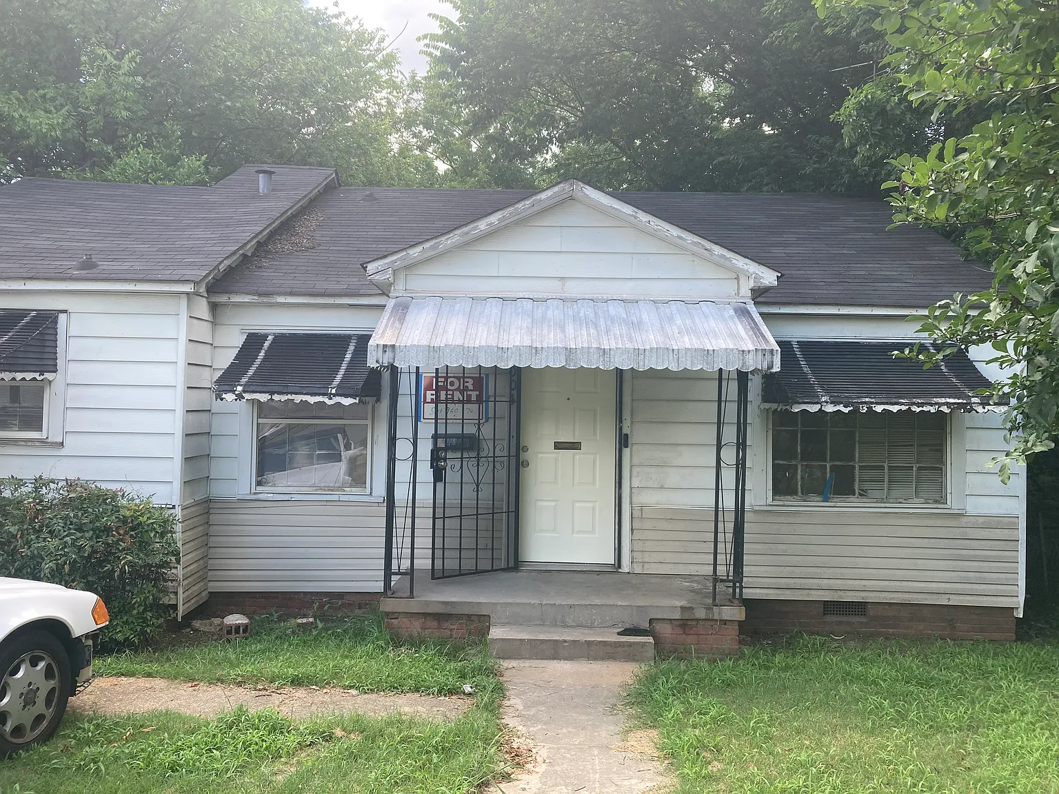 2 bed, 826 sqft, $925 — Photo 1