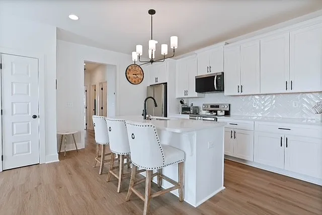 3233 Bradley Ln — Photo 14