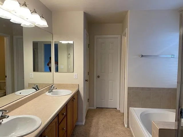 7450 Chancellor Dr — Photo 12