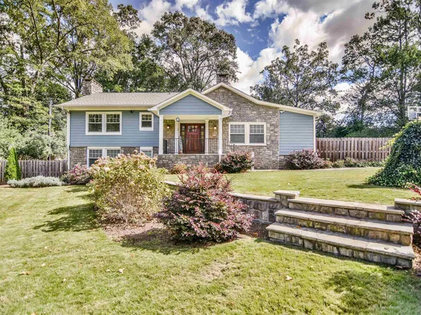 1169 Woodburn Rd, Spartanburg, SC 29302