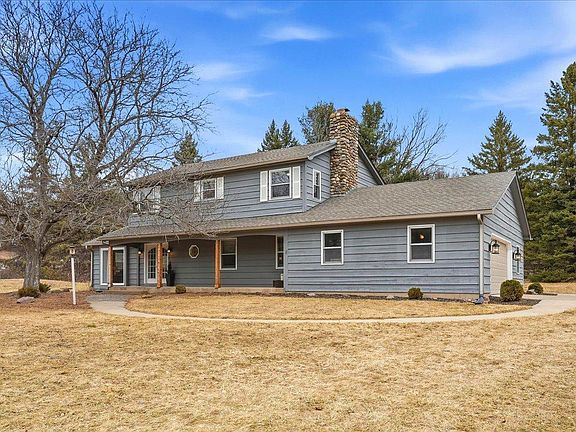 2nd image of E4180 Woodfield Rd