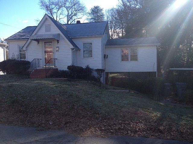 2nd image of 202 S Carolina Ave