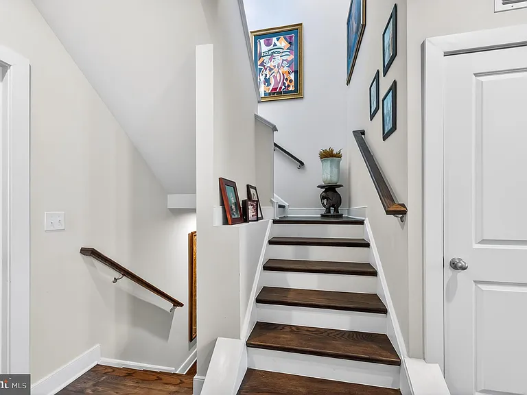 1013 S Taylor Ct — Photo 22