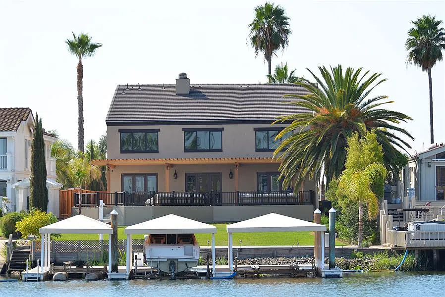 826 Discovery Bay Blvd photo 1