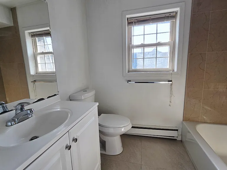 195 3rd Ave #2B — Photo 6
