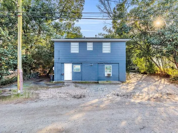 1408 1/2 E 38th St, Savannah, GA 31404