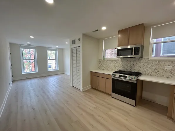 1311 W Ohio St, Chicago, IL 60642