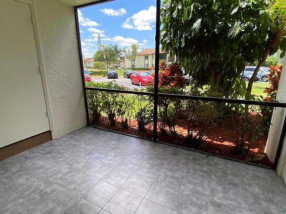 2nd image of 4999 Sable Pine Cir APT D1