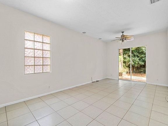 5th image of 4033 Arthurium Ave