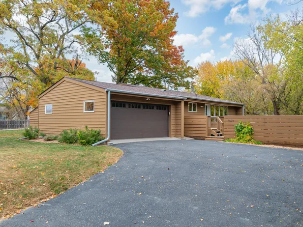 8599 Mitchell Rd, Eden Prairie, MN 55347