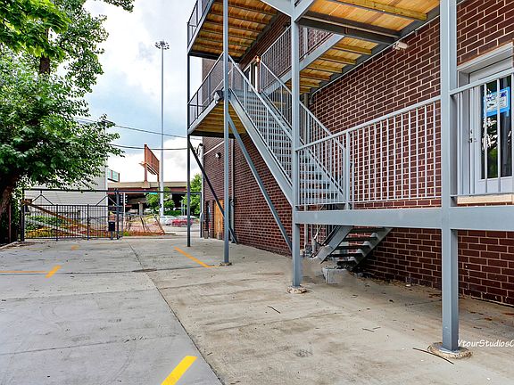 5th image of 1935 S Canalport Ave #4